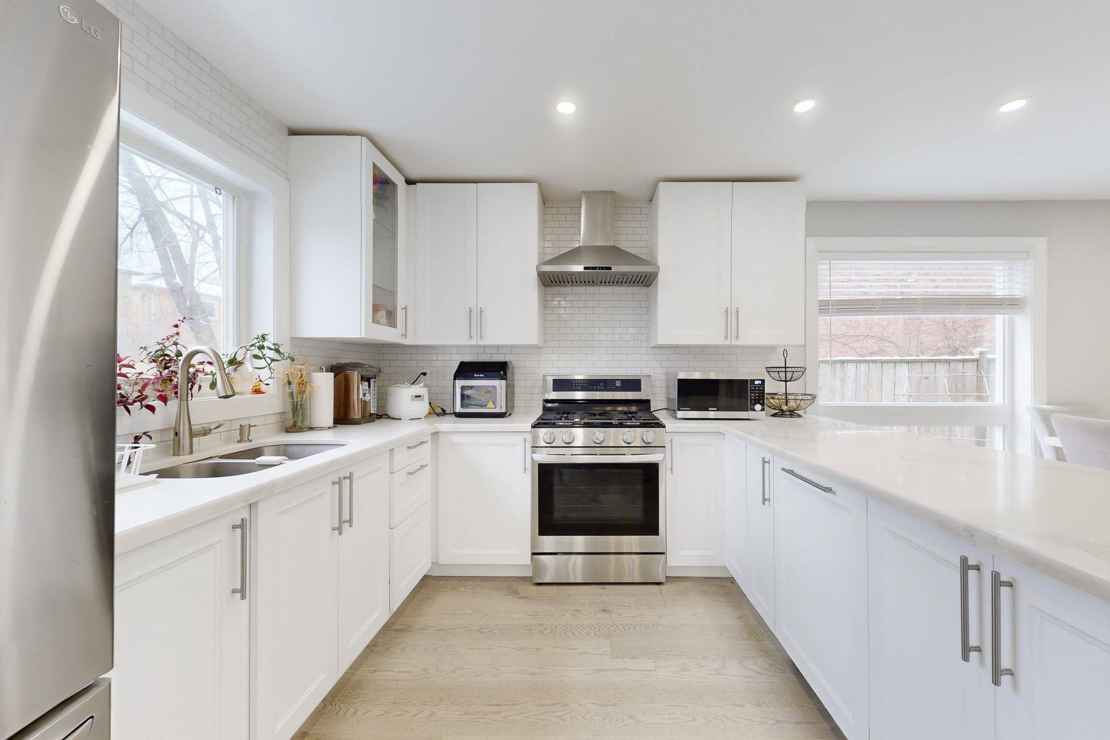 Mississauga, ON L5C 3P8,1285 Deer Run DR