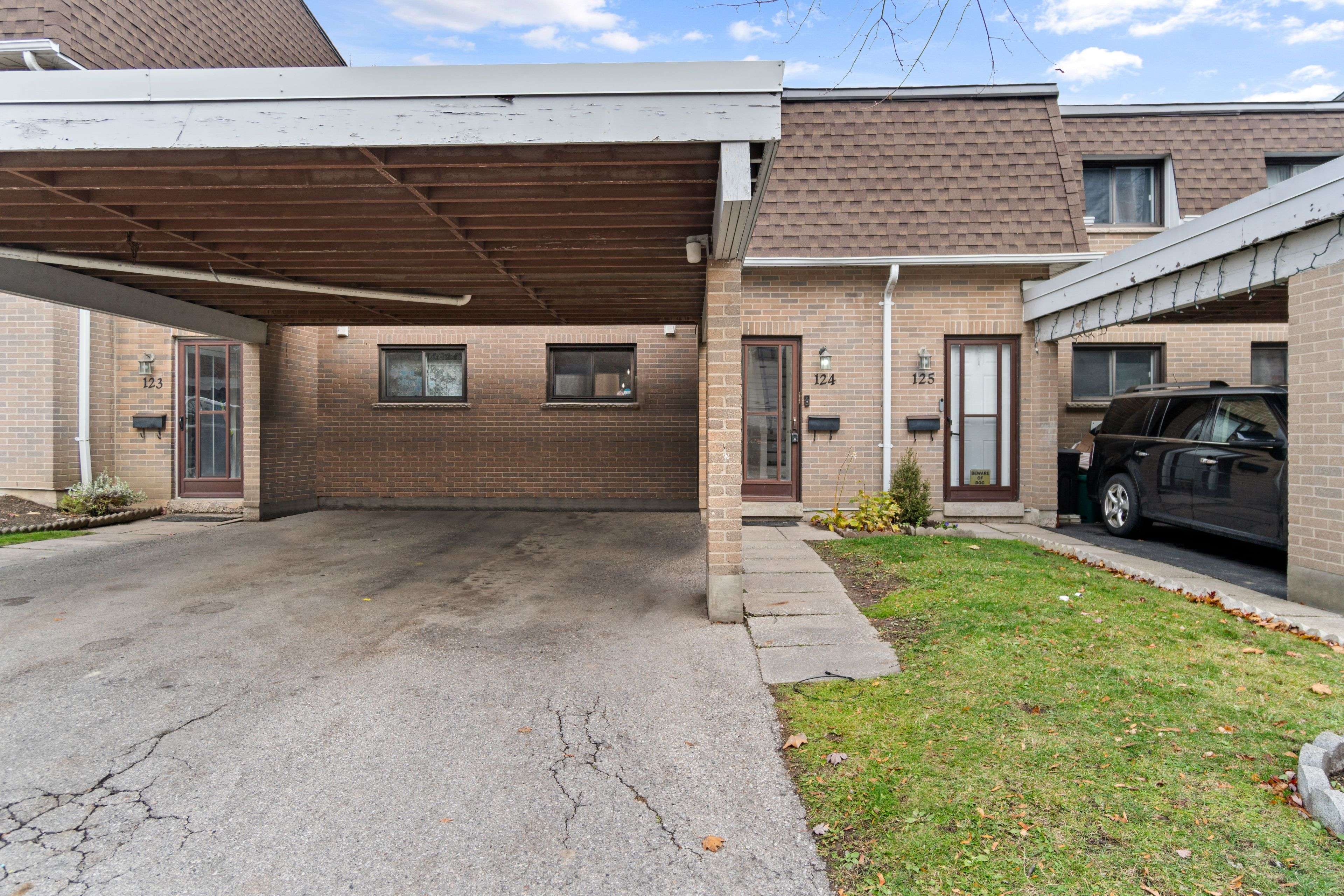 Brampton, ON L6T 2X3,475 Bramalea RD #124