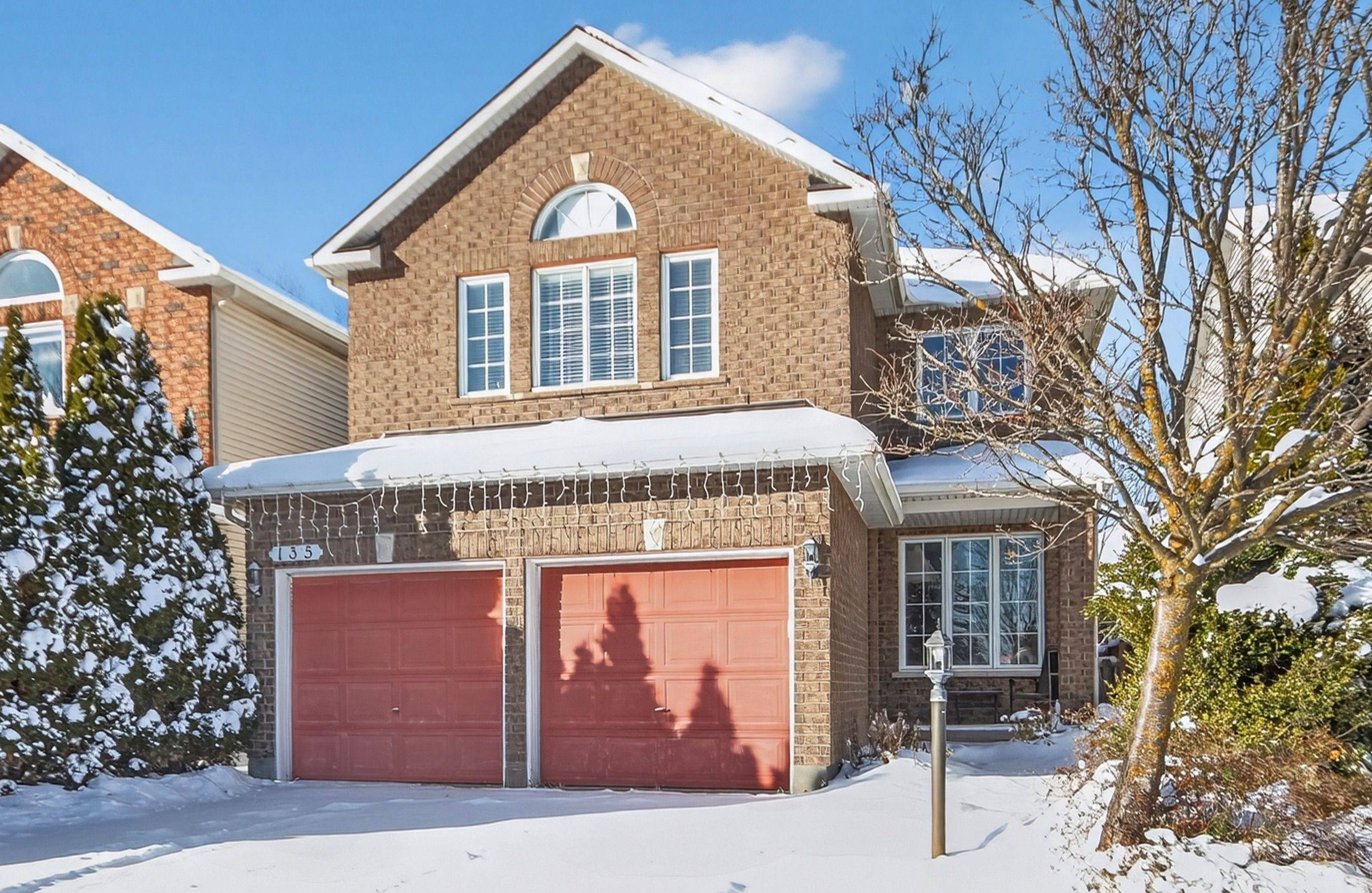 Barrhaven, ON K2G 6P5,135 STONEWAY DR