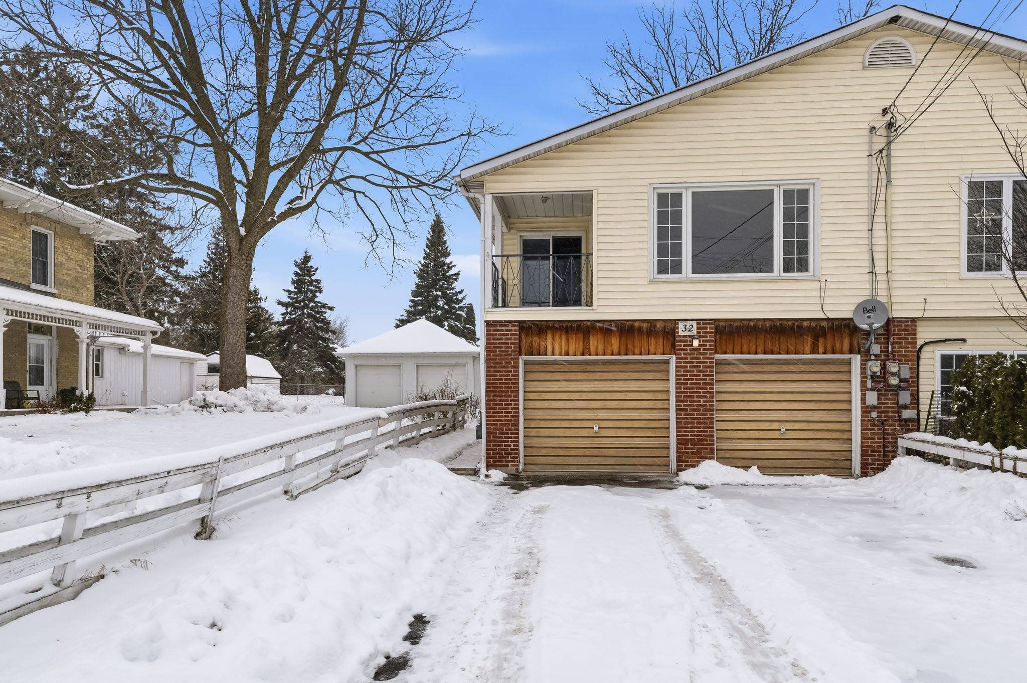 Cobourg, ON K9A 2J9,32 James ST W #B