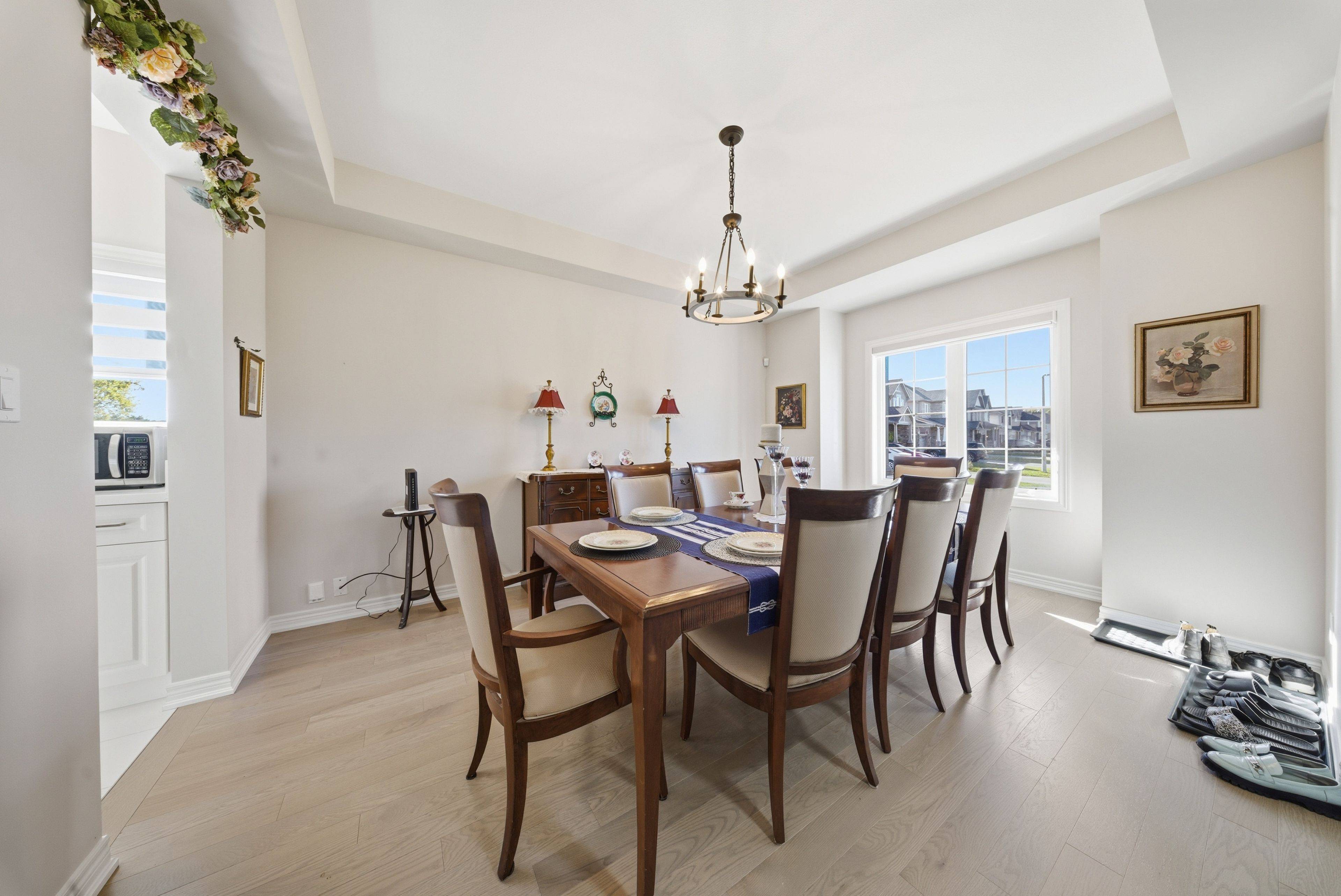 Welland, ON L3C 0E6,49 MONARCH ST