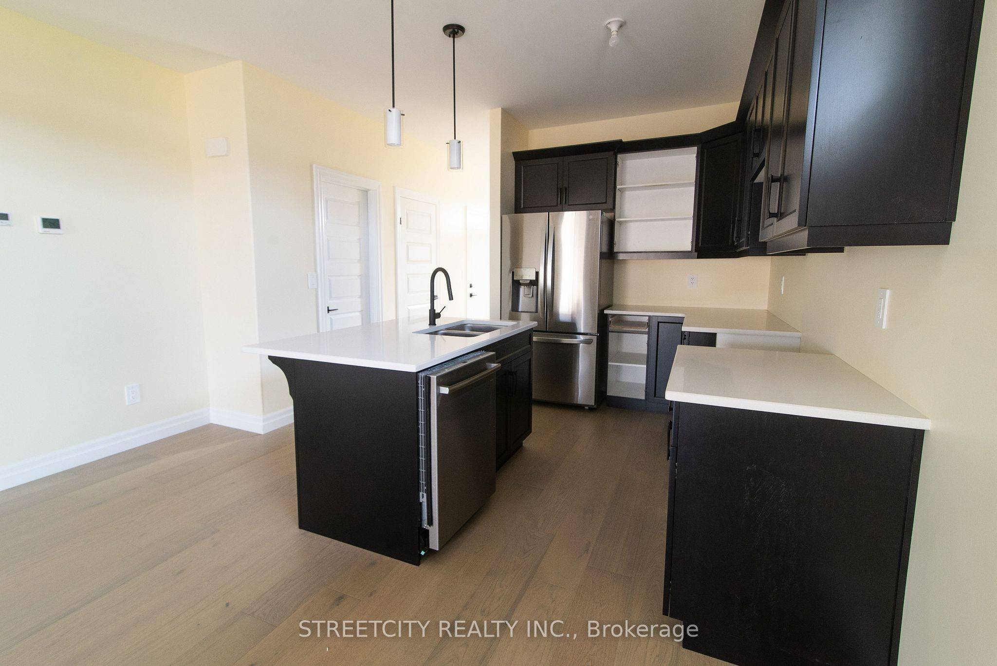 Chatham-kent, ON N7L 0G5,133 CABOT TRL