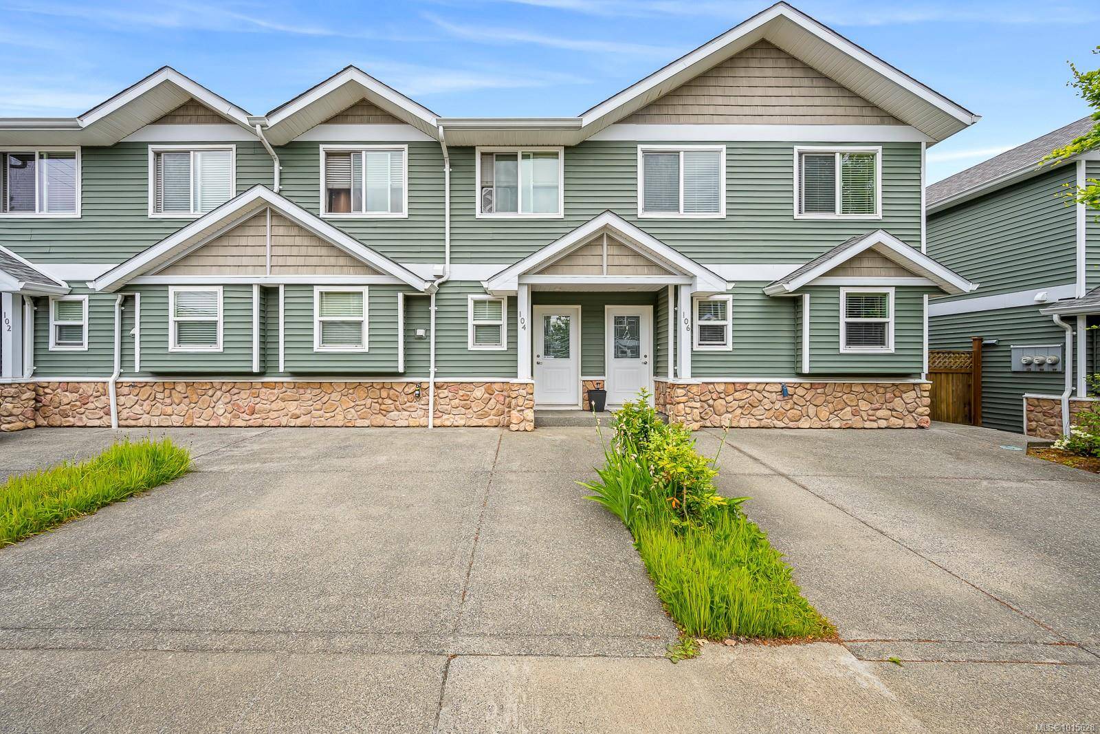 Courtenay, BC V9N 9V7,170 Centennial Dr #104