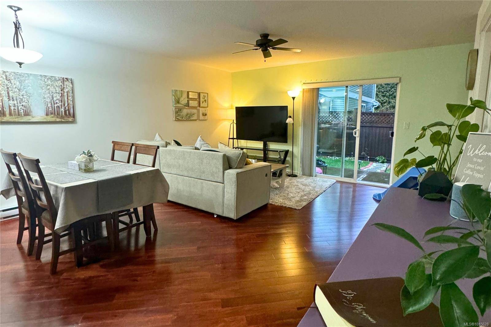 Courtenay, BC V9N 9V7,170 Centennial Dr #104