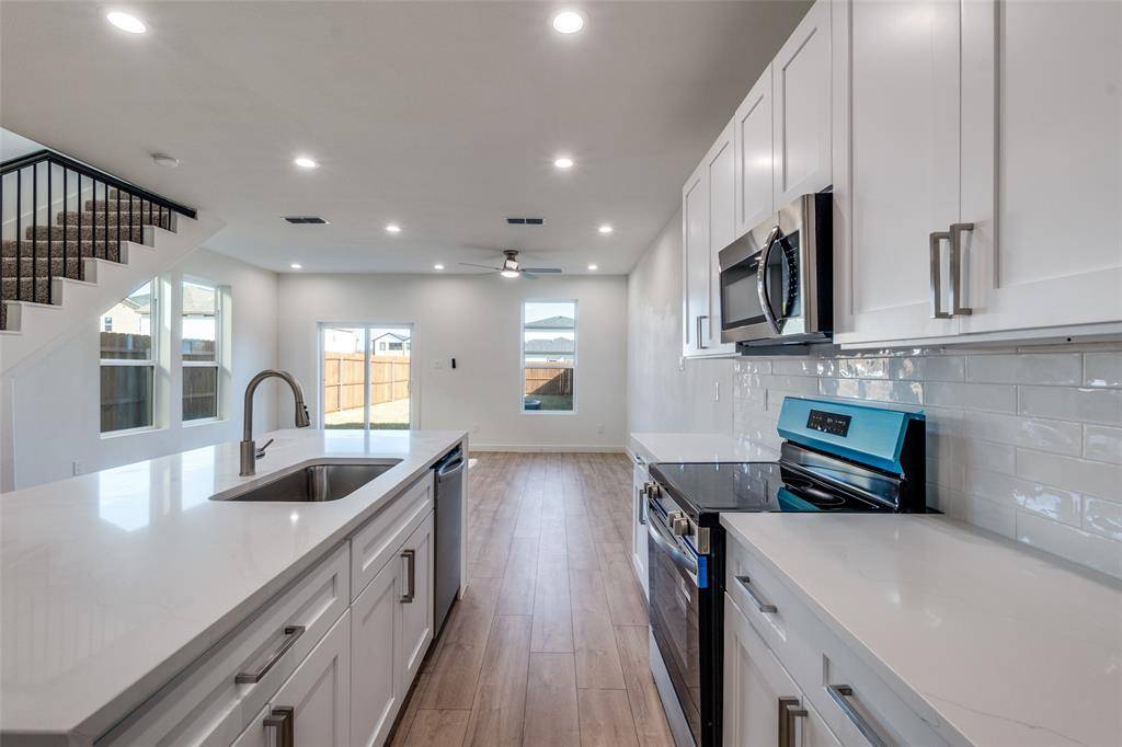 Dallas, TX 75215,2416 Merlin Street