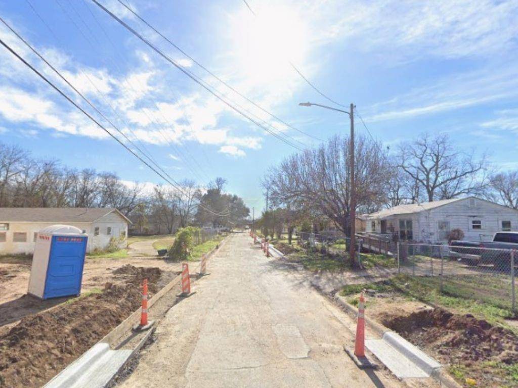 Fort Worth, TX 76105,2508 Birdell Street