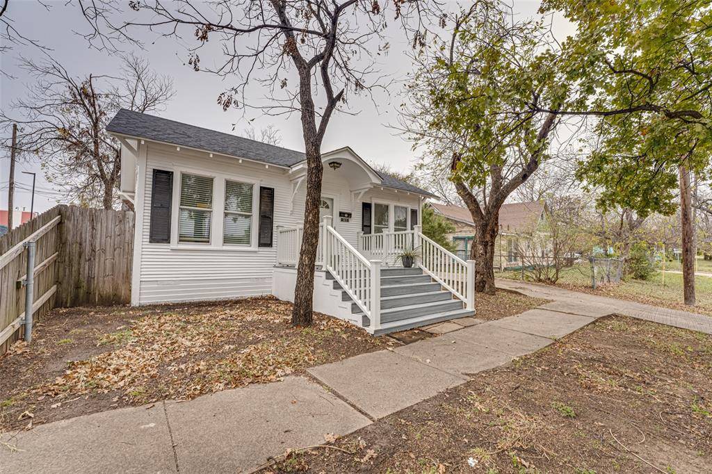 Ennis, TX 75119,107 N Shawnee Street