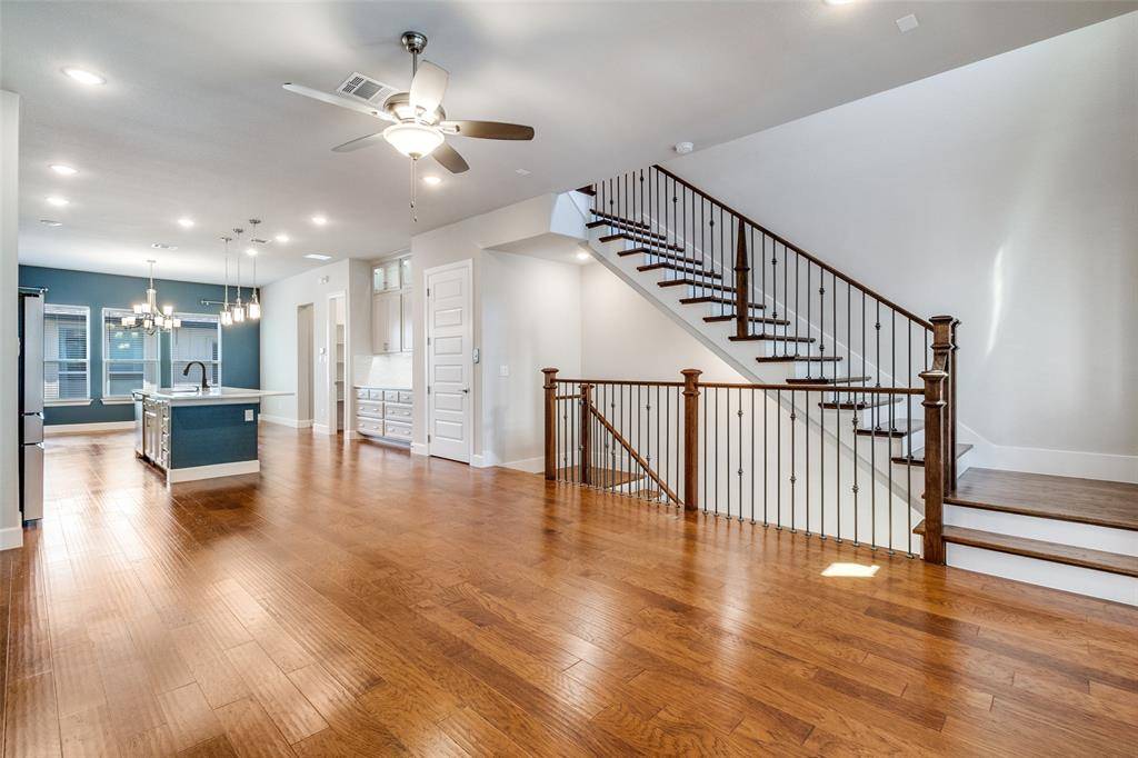 Dallas, TX 75231,8218 Laflin Lane