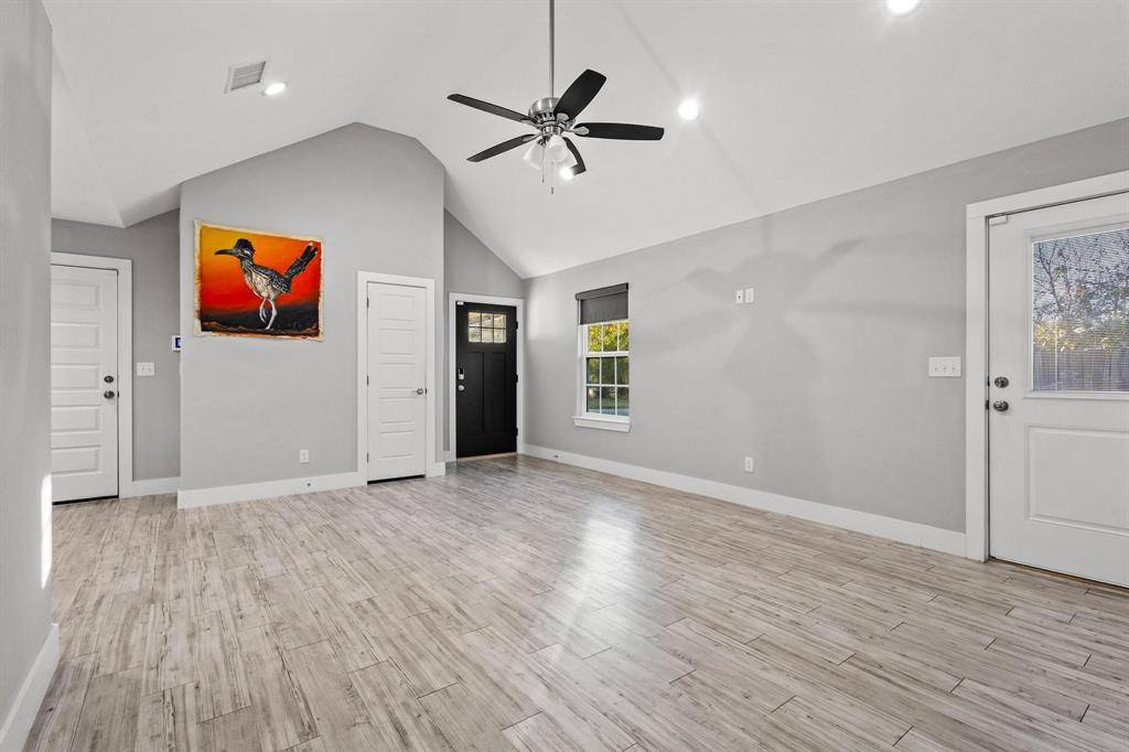 Denison, TX 75020,1319 W Gandy Street