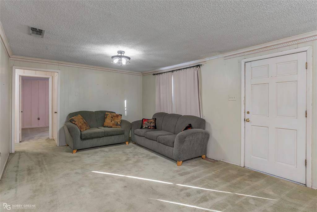 Oil City, LA 71061,9210 Belcher Hwy