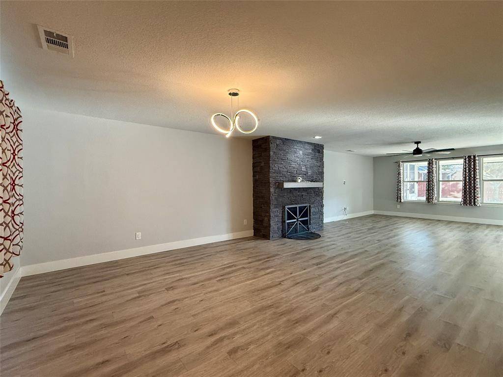 Roanoke, TX 76262,208 Oxford Drive