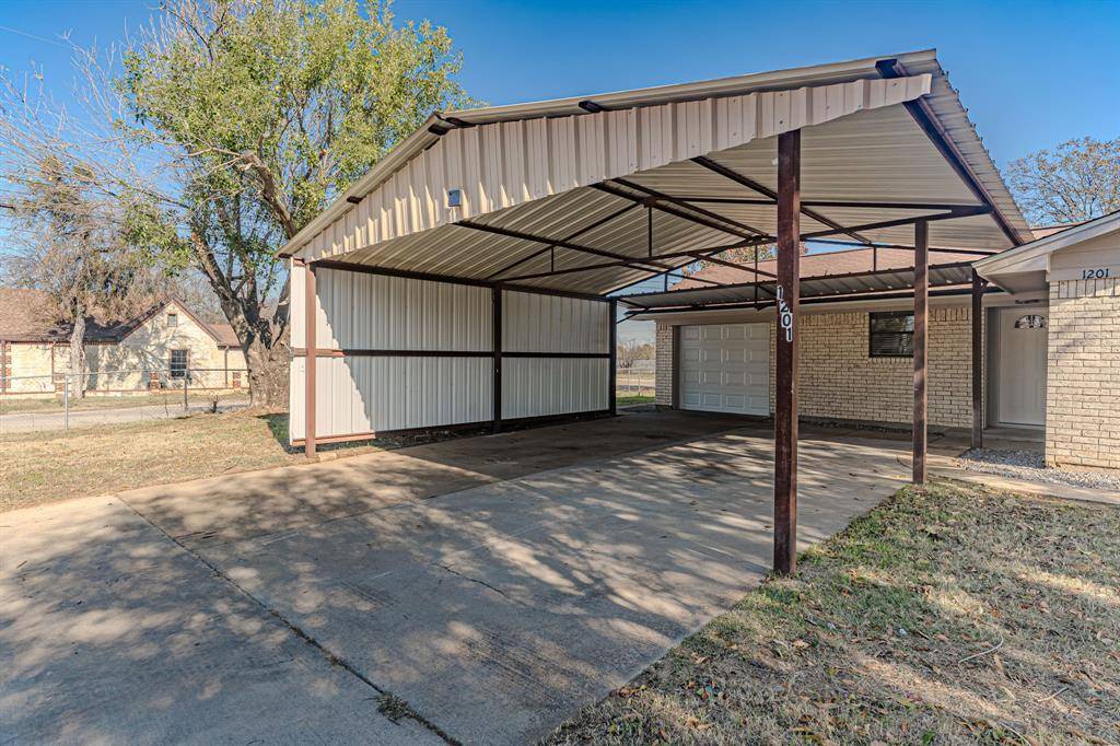 Mineral Wells, TX 76067,1201 SE 11th Avenue