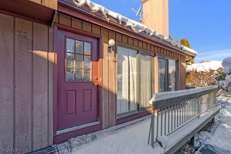 Hillsborough Twp., NJ 08844,117 Bluebird Dr #3D