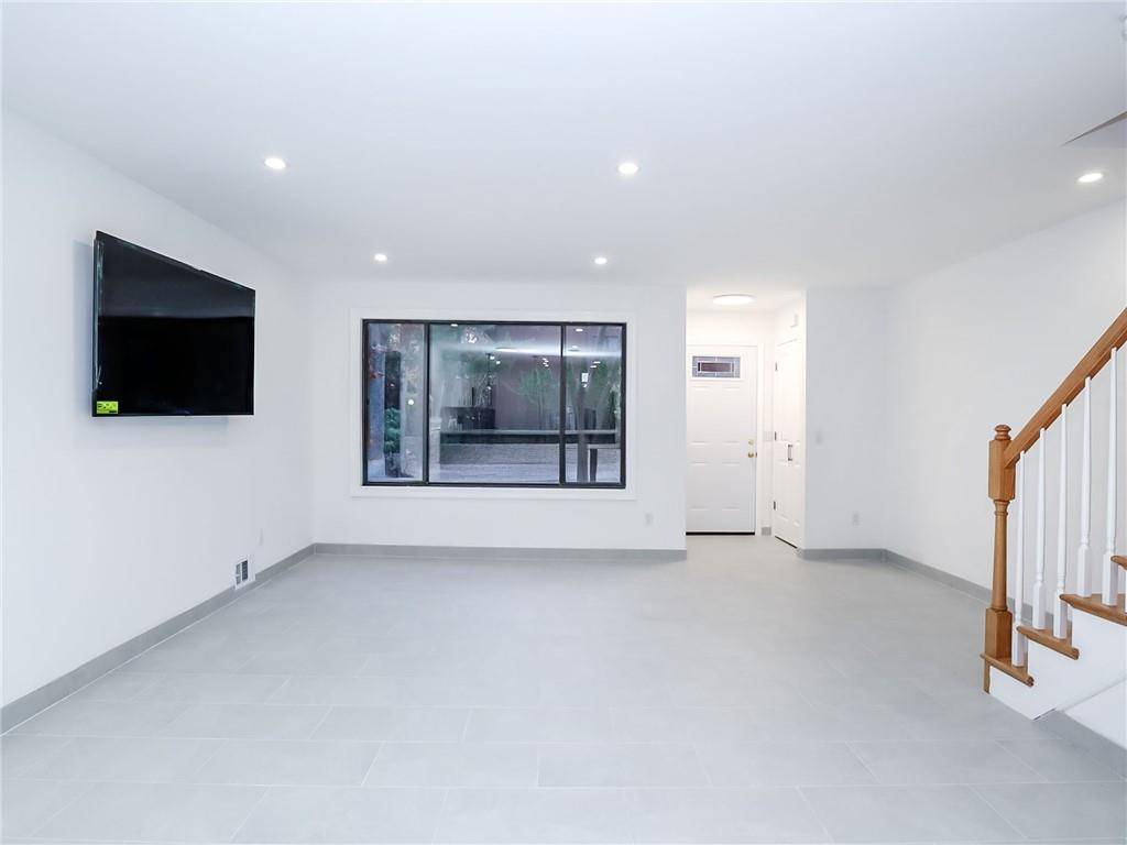 Staten  Island, NY 10314,67 Pierpont PL #0