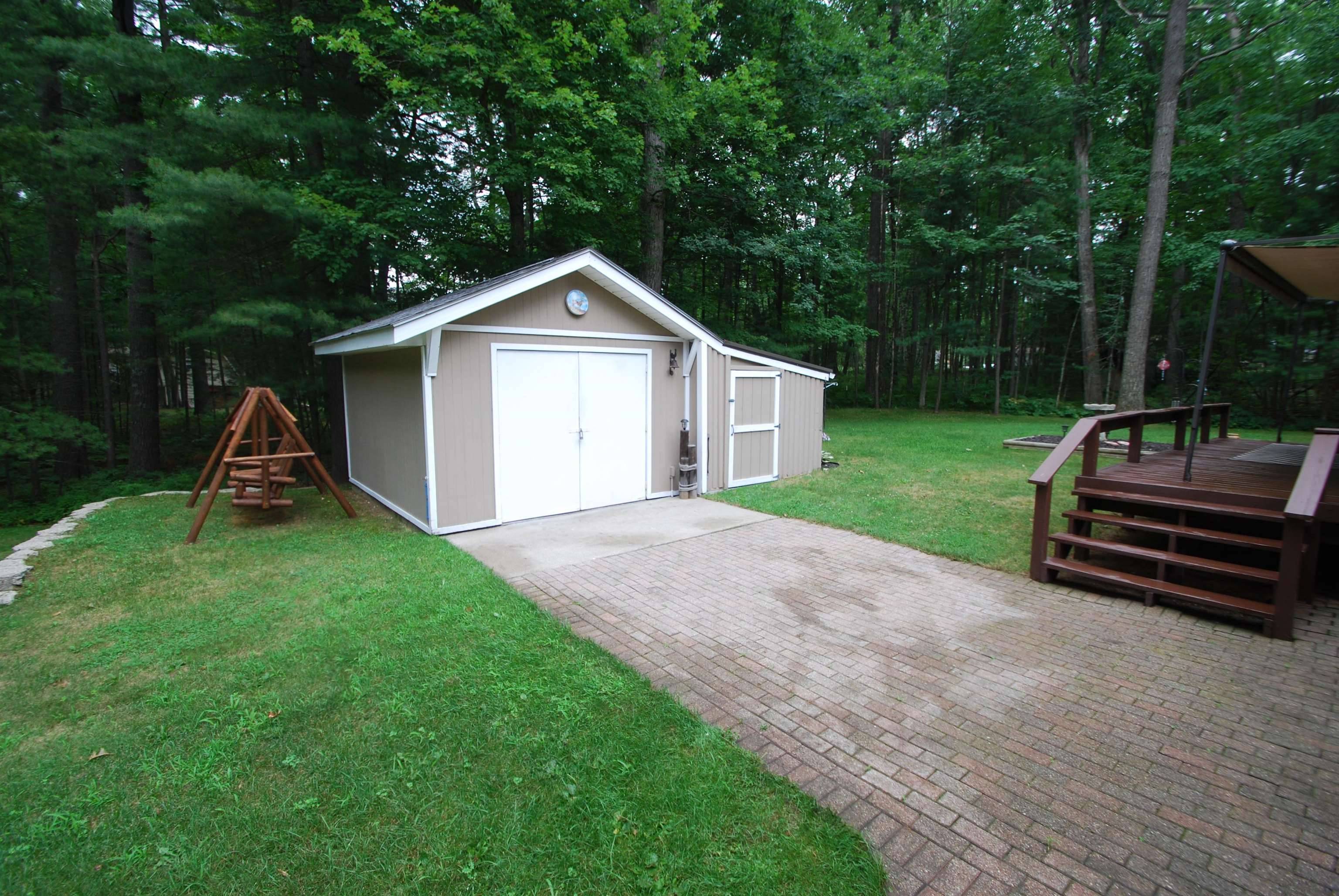 West Branch, MI 48661,2310 Oak Trail #2