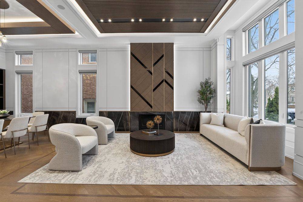 Toronto C14, ON M2N 3P5,297 Hillcrest AVE