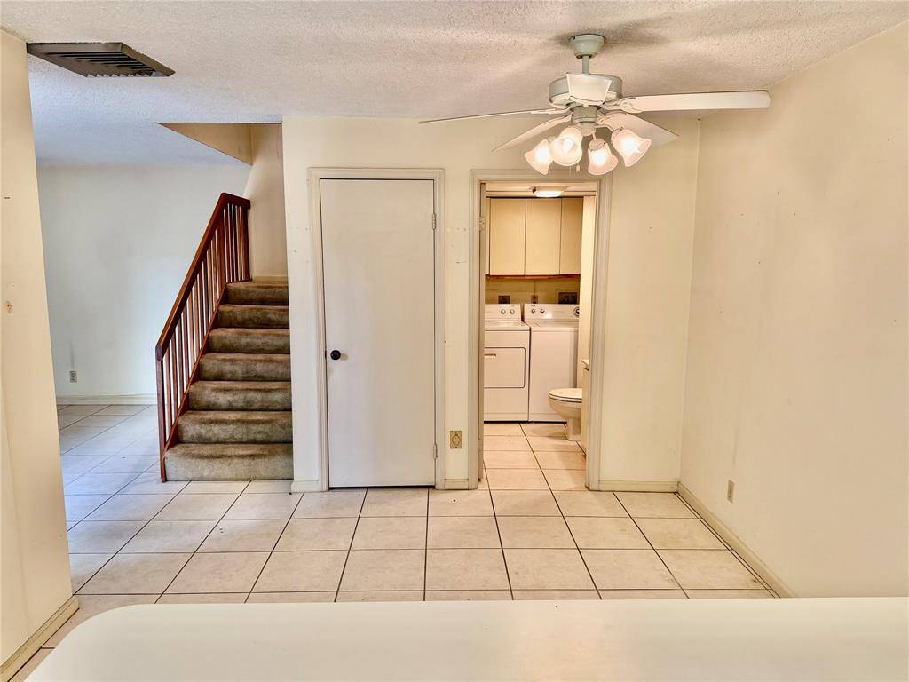 Plantation, FL 33324,736 NW 98th Cir