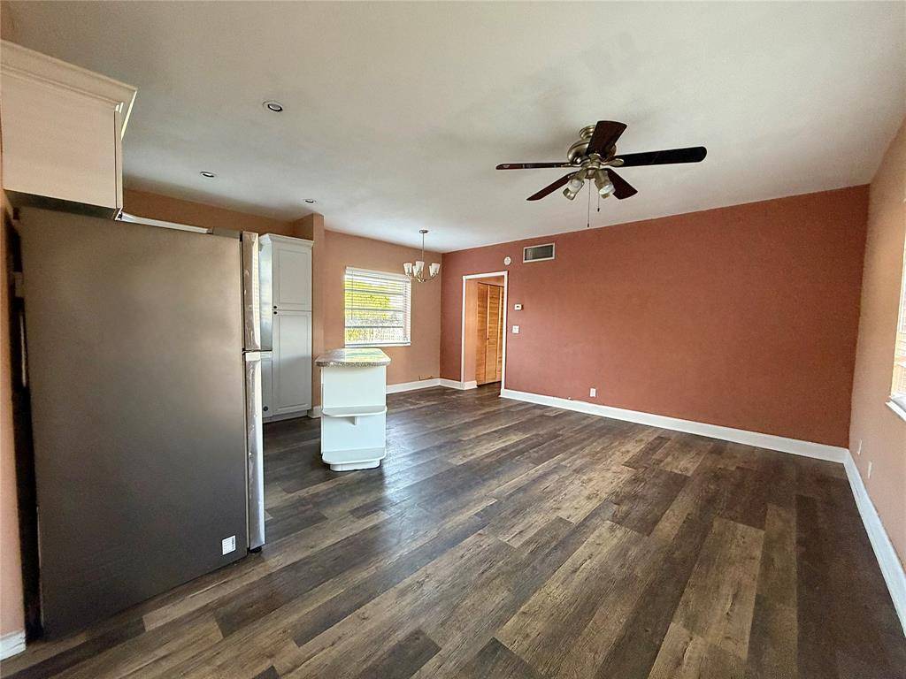 Hollywood, FL 33020,2225 Polk St #11A