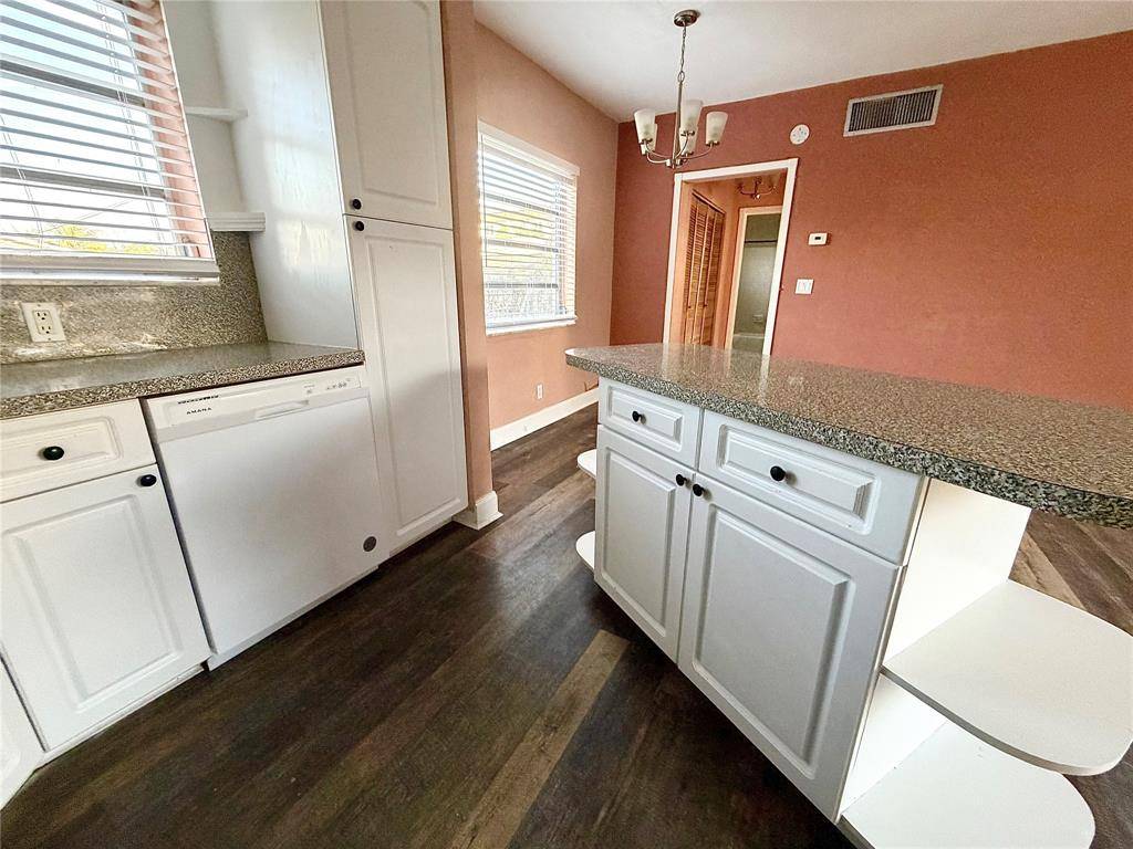 Hollywood, FL 33020,2225 Polk St #11A