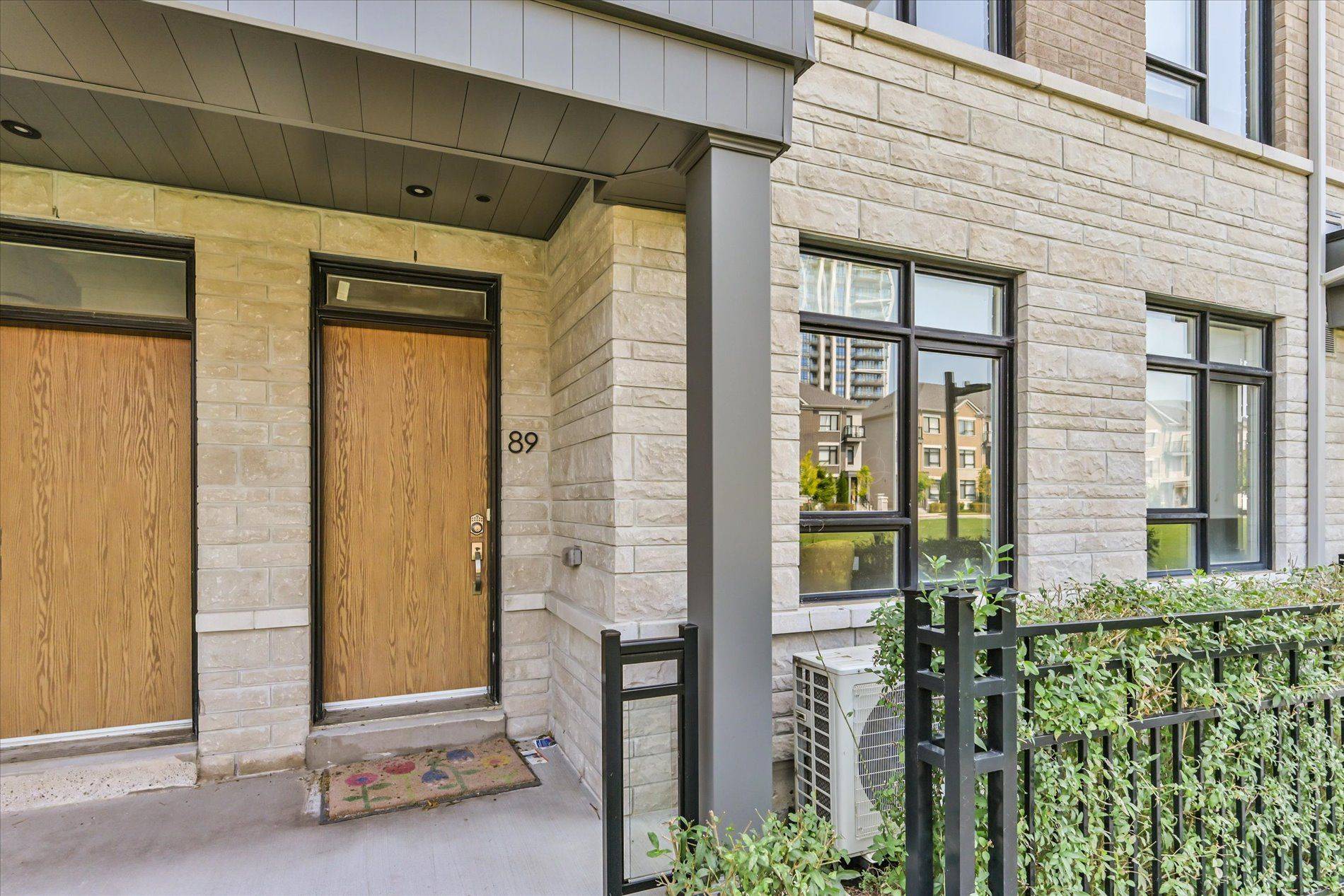 Markham, ON L3T 0G3,89 Feeney LN