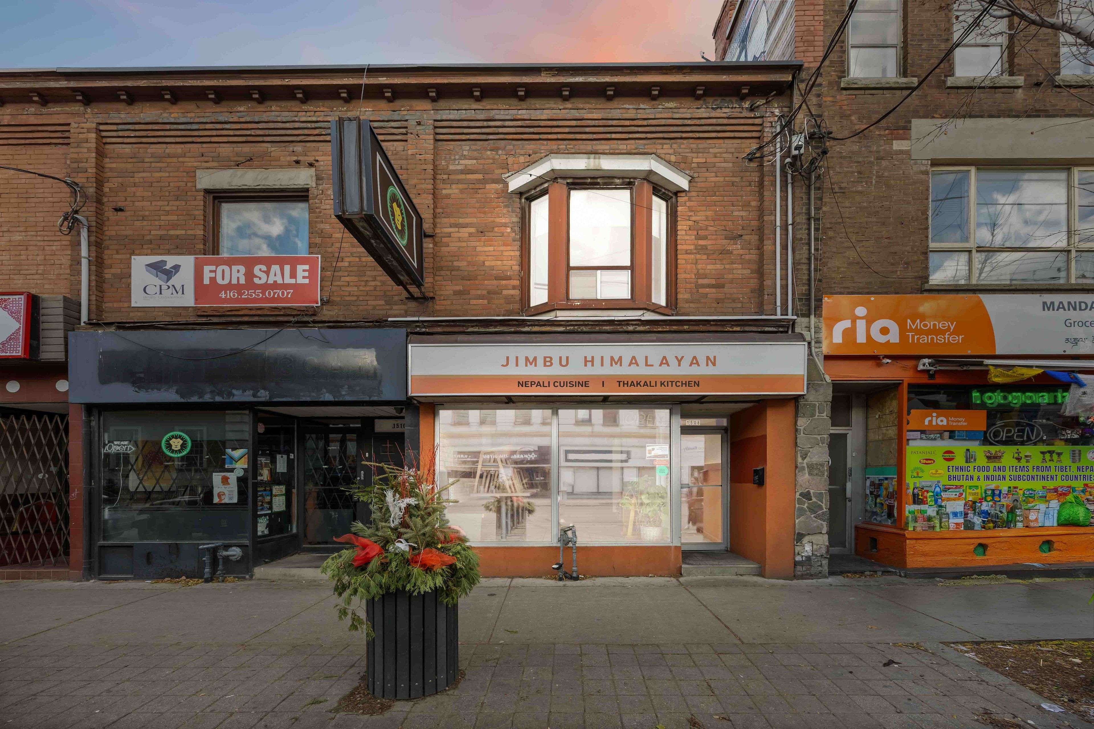 Toronto W01, ON M6R 1A4,1508 Queen ST W