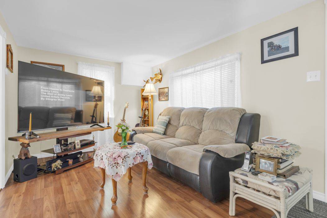 Addington Highlands, ON K0H 1P0,36 Jones ST