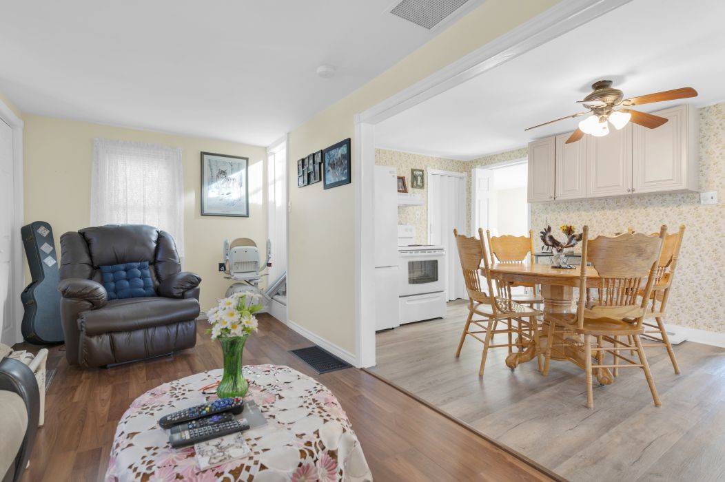 Addington Highlands, ON K0H 1P0,36 Jones ST