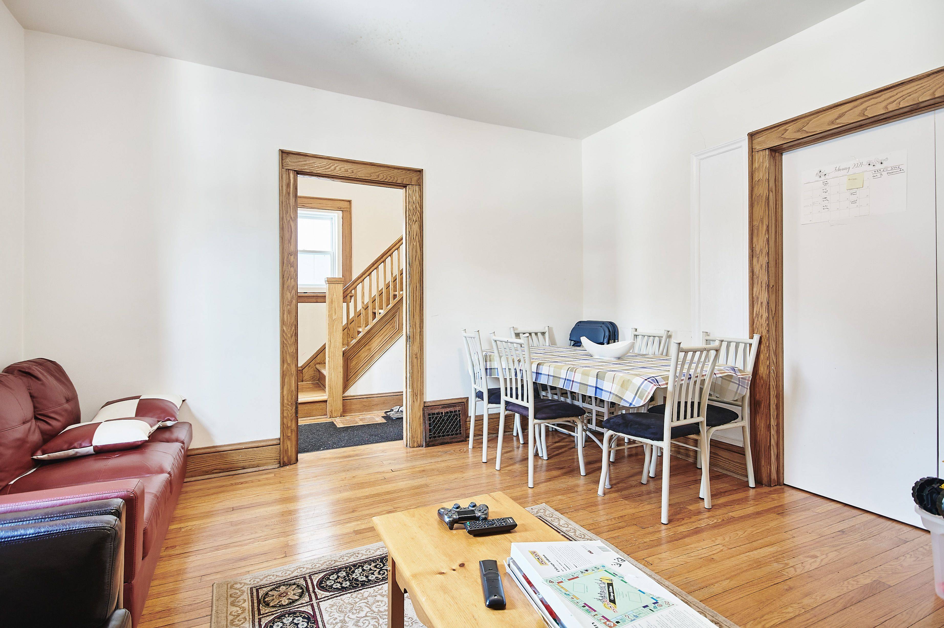 Glebe - Ottawa East And Area, ON K1S 2W9,26 Aylmer AVE