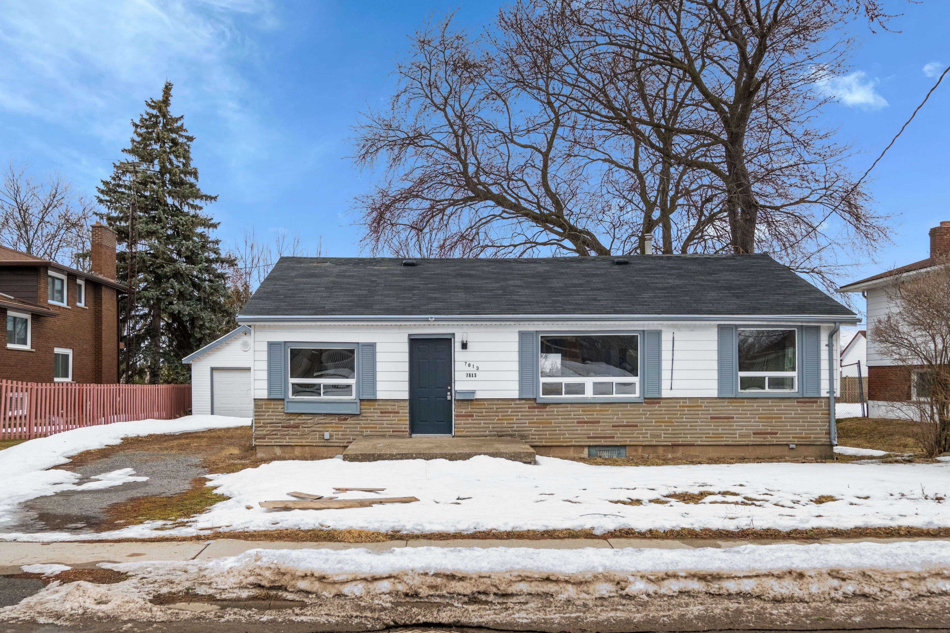 Niagara Falls, ON L2H 1B6,7813 Mulhern ST