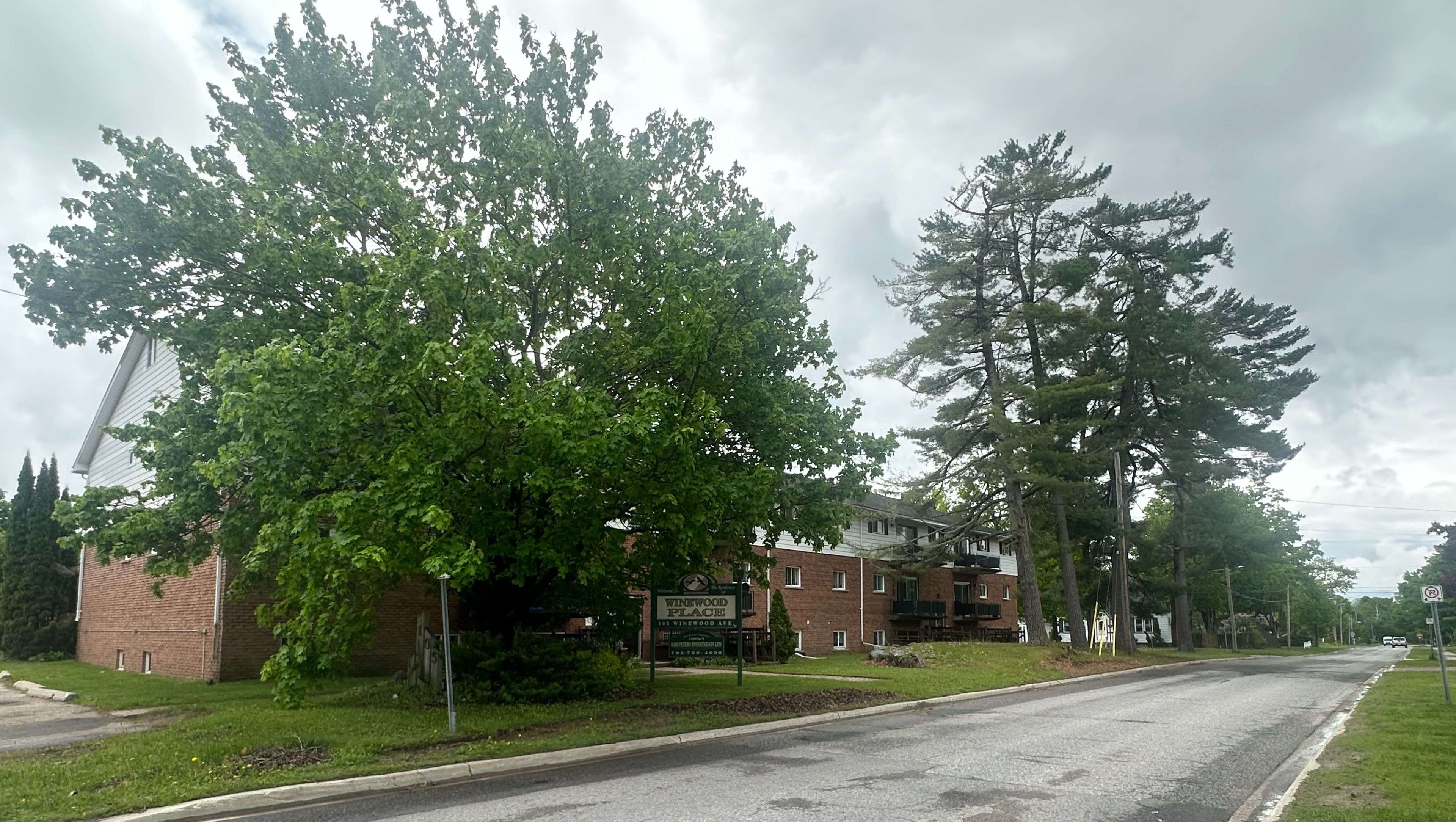 Gravenhurst, ON P1P 1R9,105 Winewood AVE W