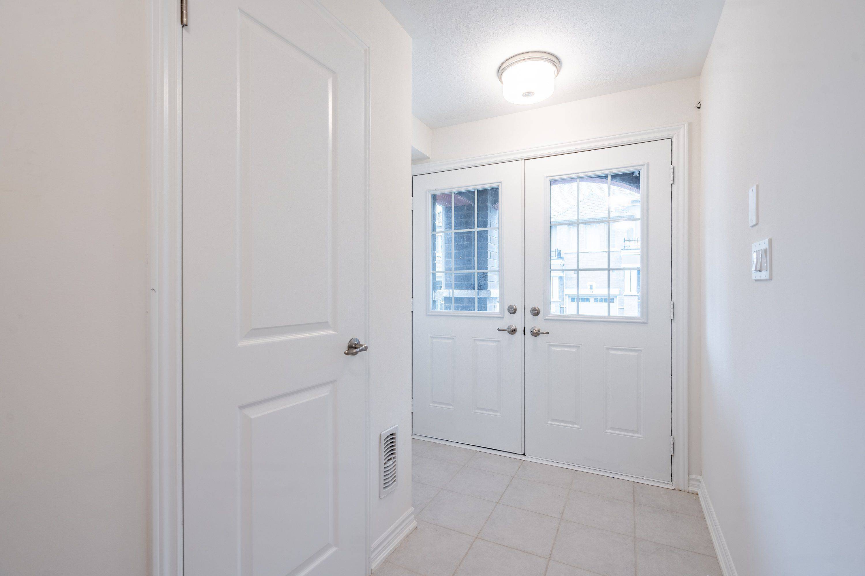 Brantford, ON N3T 5L5,620 Colborne ST W #20