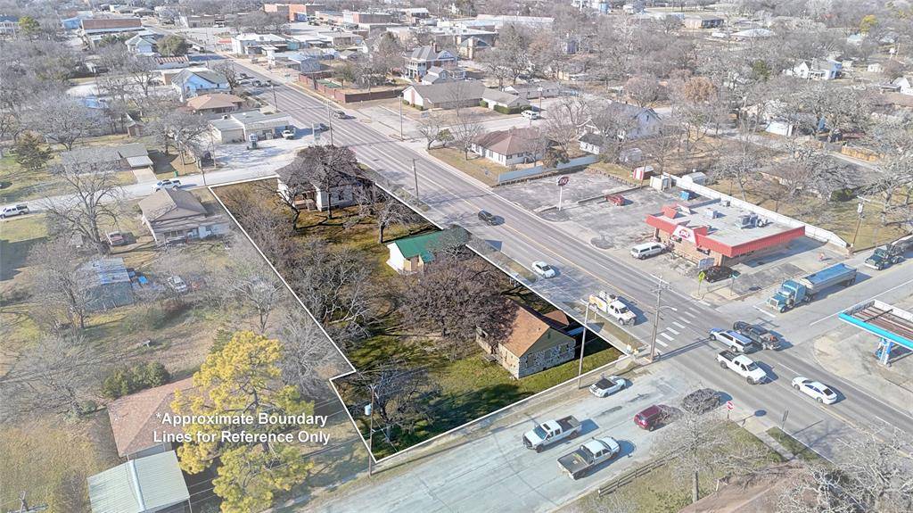 Saint Jo, TX 76265,408 S Broad Street