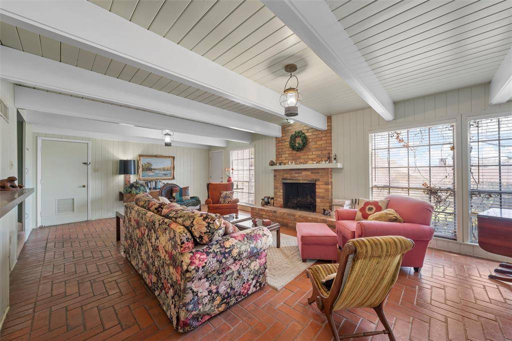 Waco, TX 76710,2831 Wooded Acres Drive