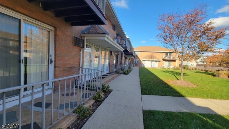 Midland Park Boro, NJ 07432,15 Cottage St19 3a #3A