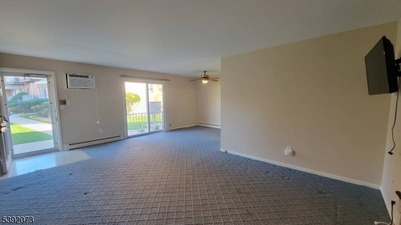 Midland Park Boro, NJ 07432,15 Cottage St19 3a #3A