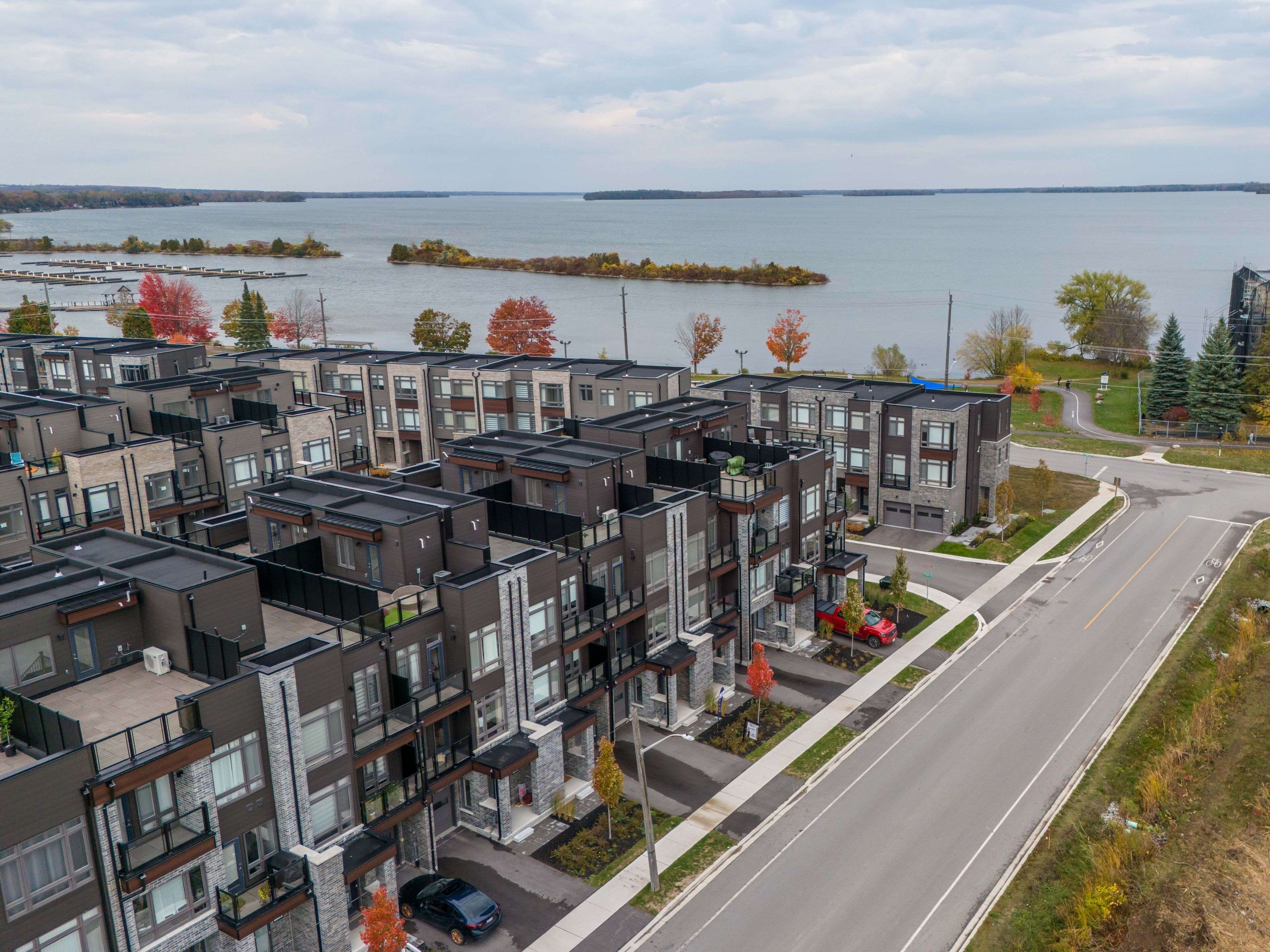 Orillia, ON L3V 1S7,146 Elgin ST