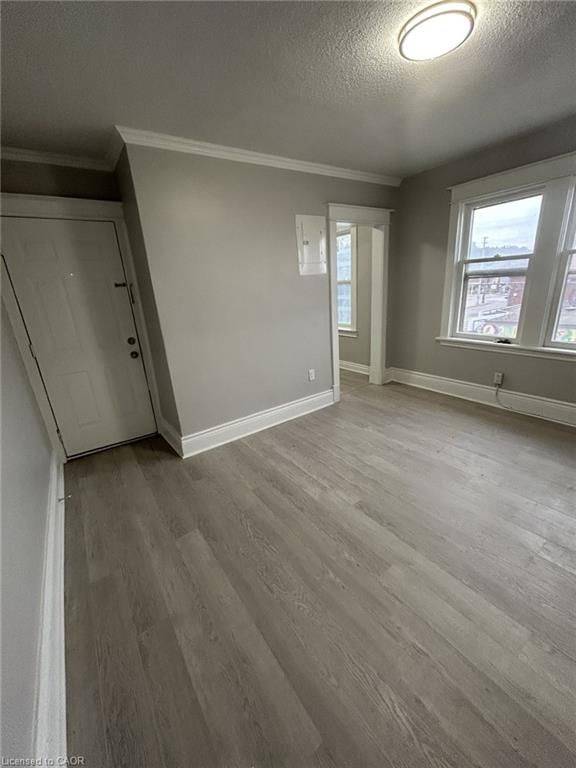 Hamilton, ON L8M 1N3,983 Main ST E #6