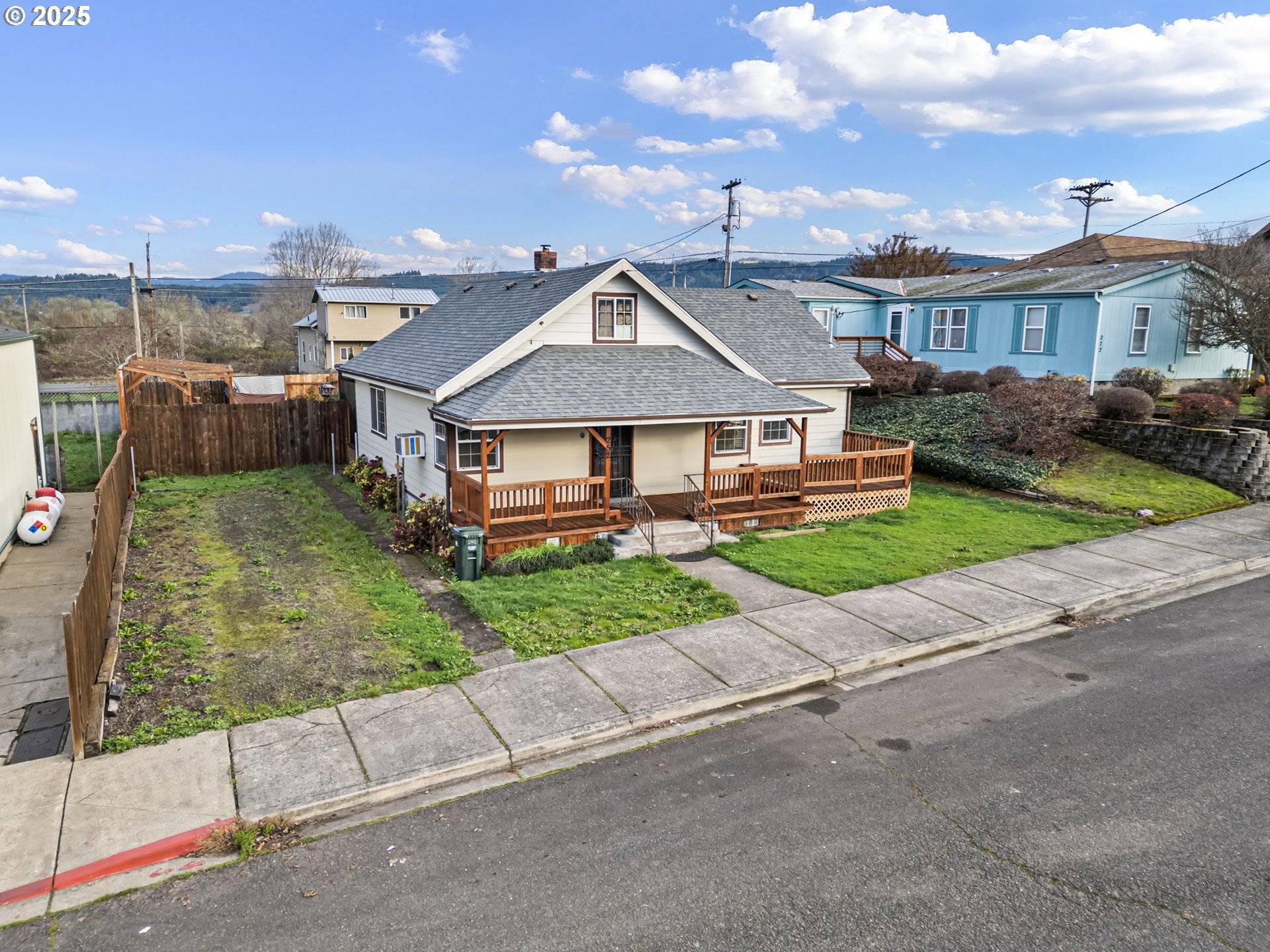 Yoncalla, OR 97499,252 ALDER ST