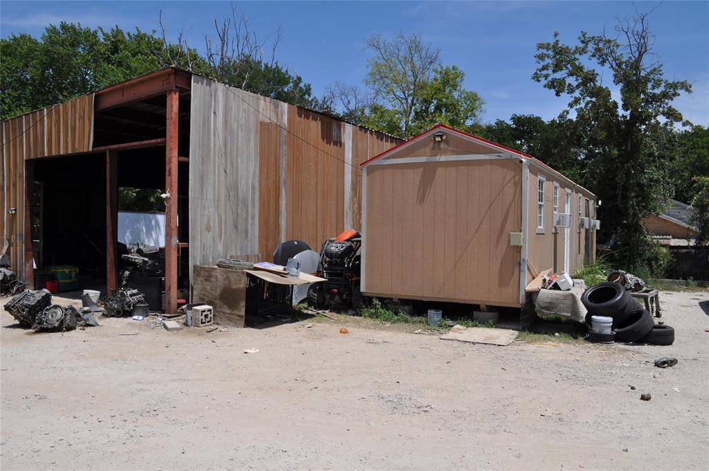 Dallas, TX 75217,8632 San Marino Avenue