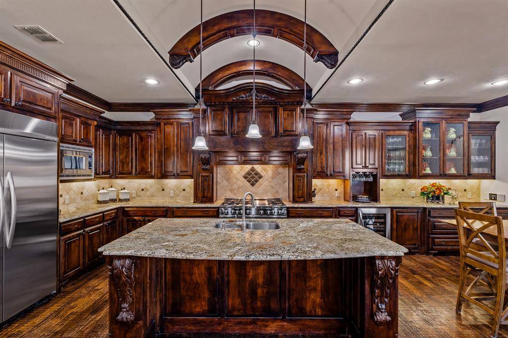 Highland Village, TX 75077,5002 Manchester Road