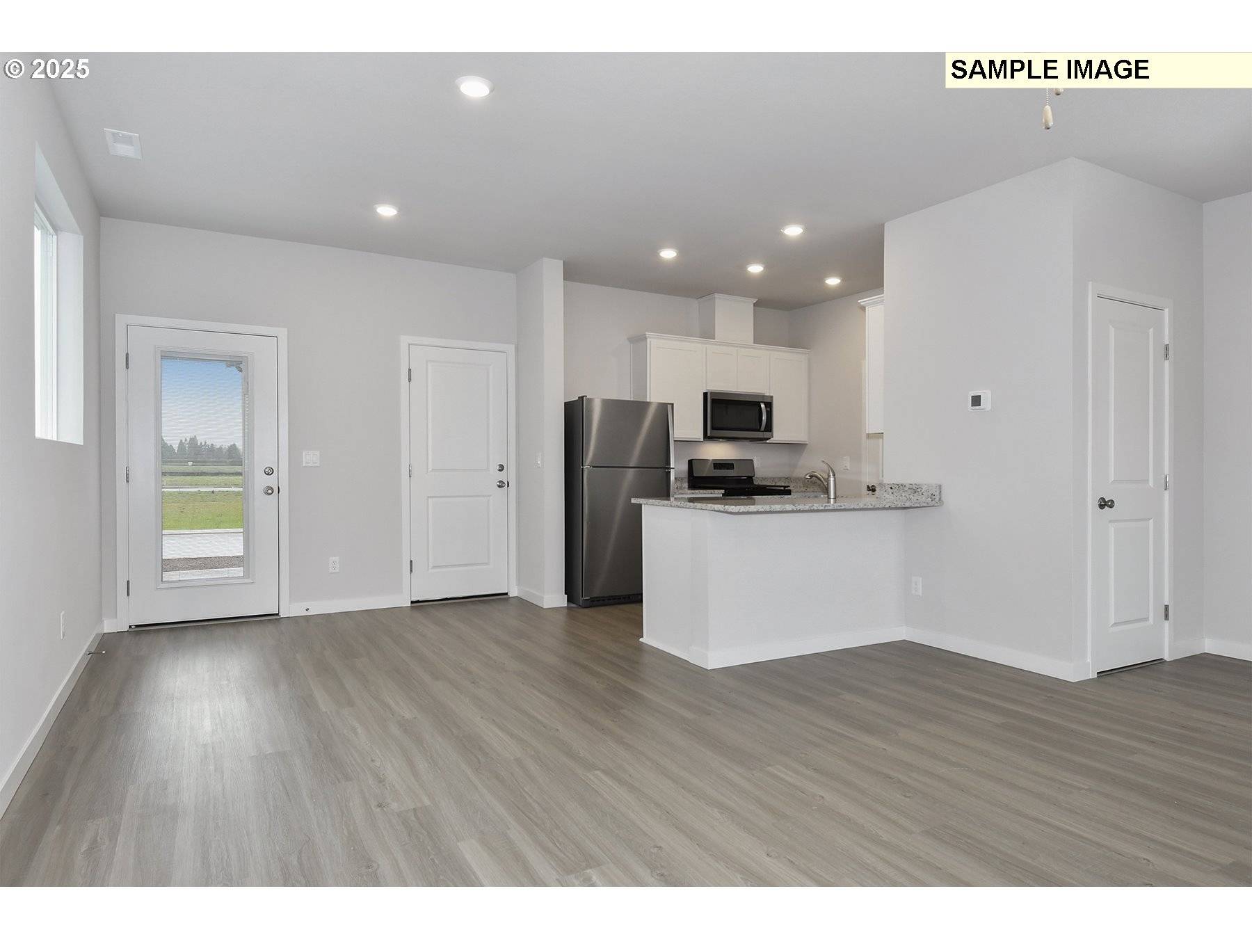 Woodburn, OR 97071,1211 PARKSIDE AVE