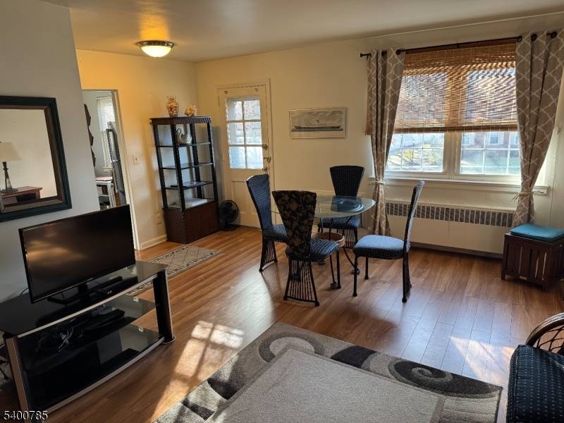 Cranford Twp., NJ 07016,16 D Parkway Village #D