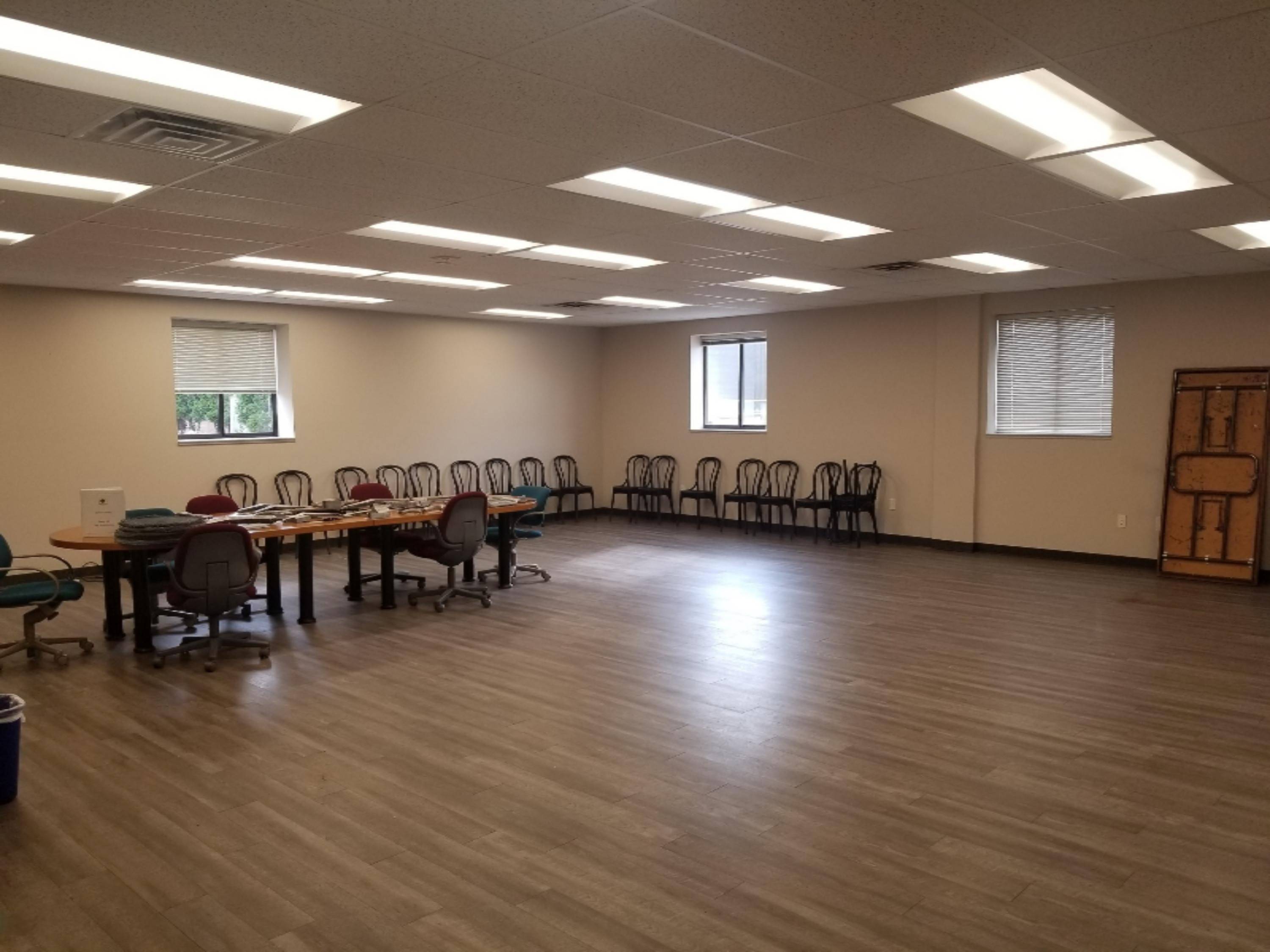 Muskegon, MI 49441,721 W Laketon AVE #Office