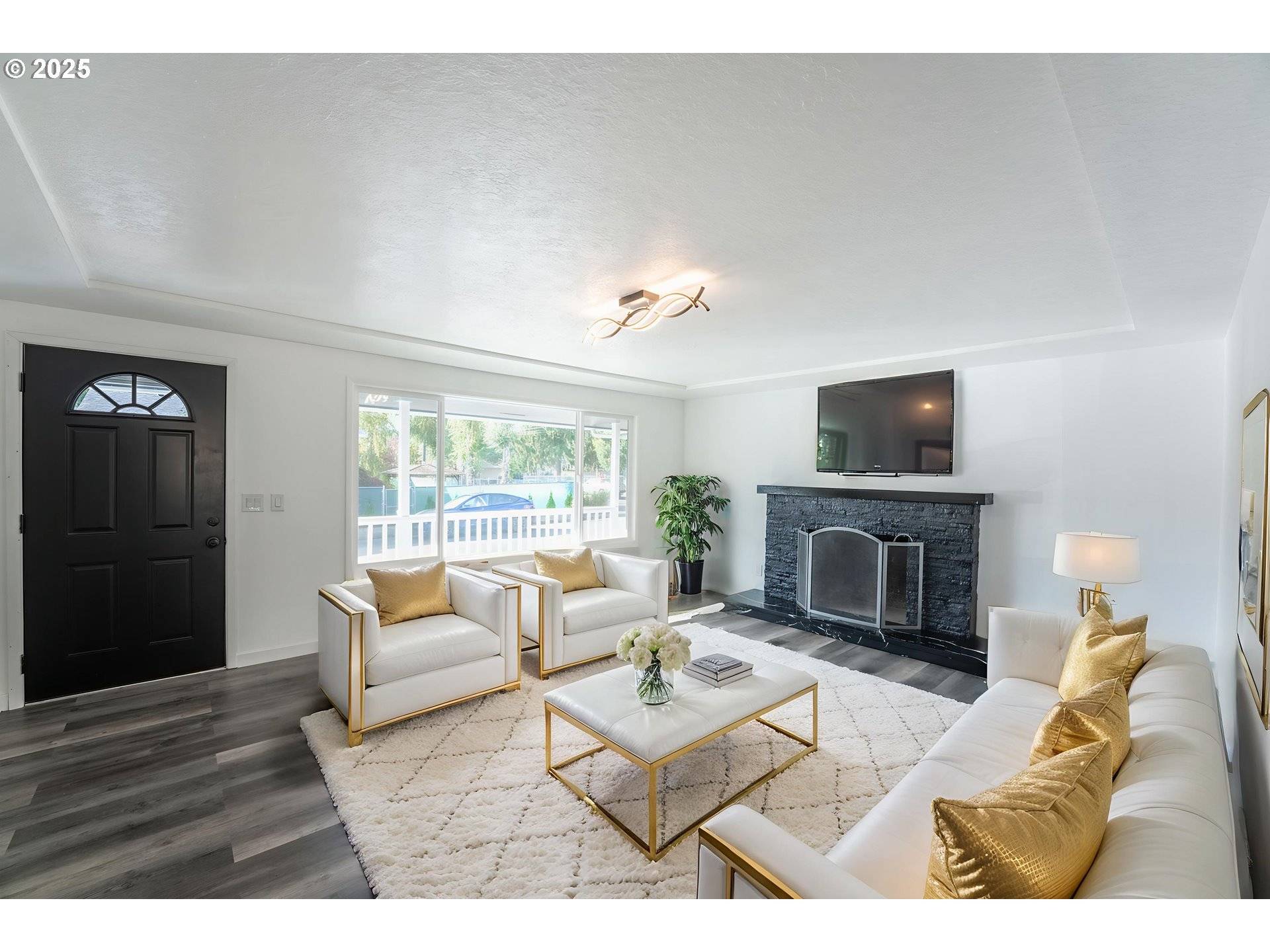 Portland, OR 97233,226 SE 157TH AVE