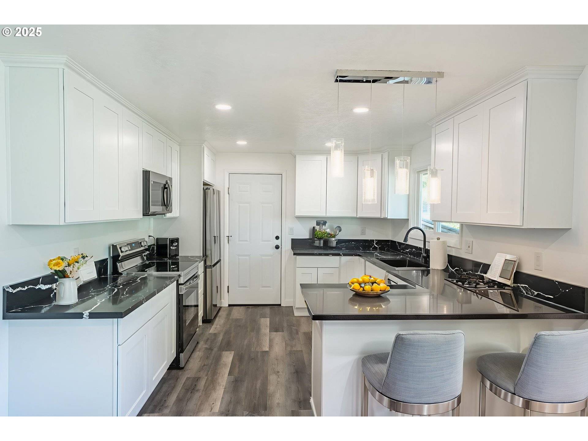 Portland, OR 97233,226 SE 157TH AVE