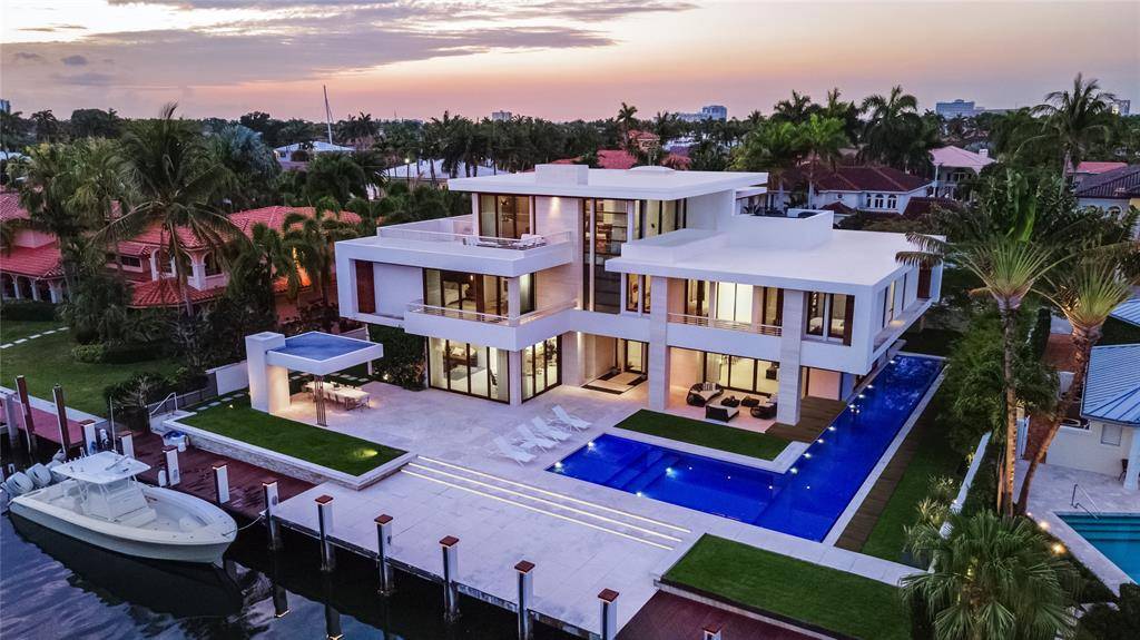 Fort Lauderdale, FL 33301,10 Pelican Dr