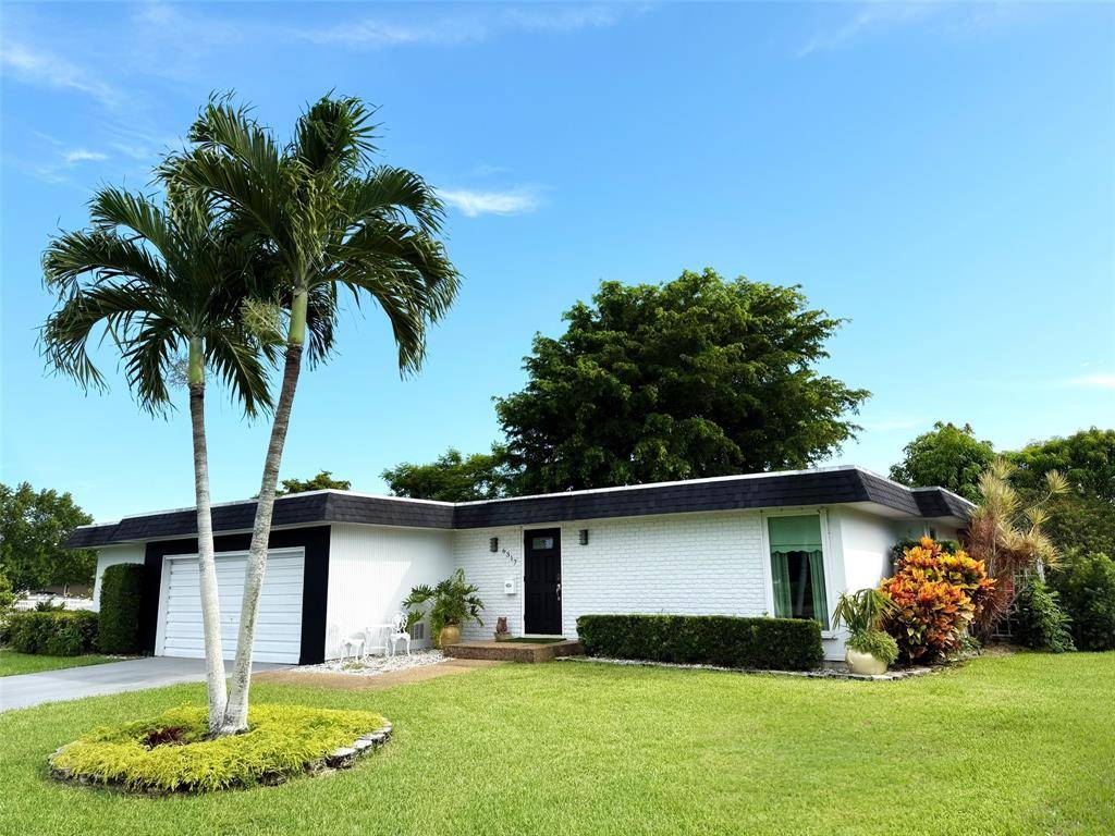 Tamarac, FL 33321,6317 Brookwood Blvd