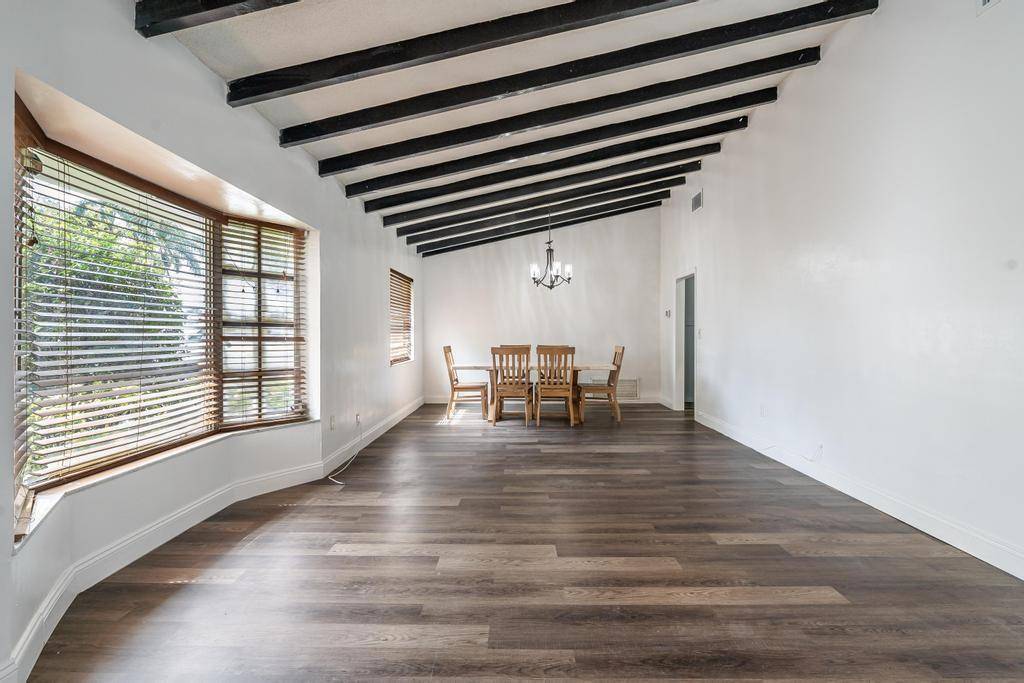 Hollywood, FL 33024,7431 Arthur St