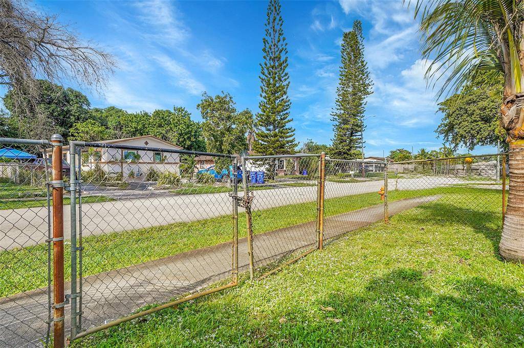 Fort Lauderdale, FL 33311,2870 NW 22 STREET