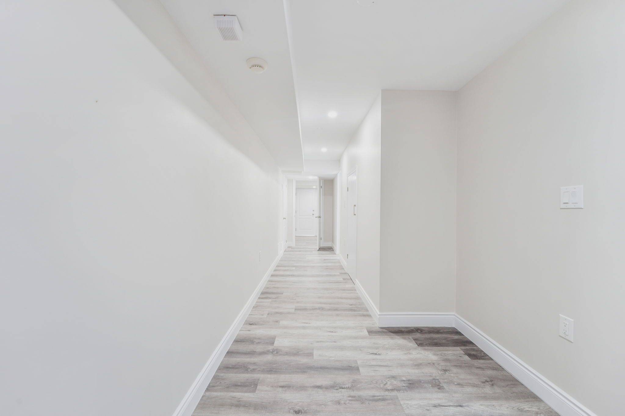 Brampton, ON L7A 0B5,18 Tysonville CIR #Basement